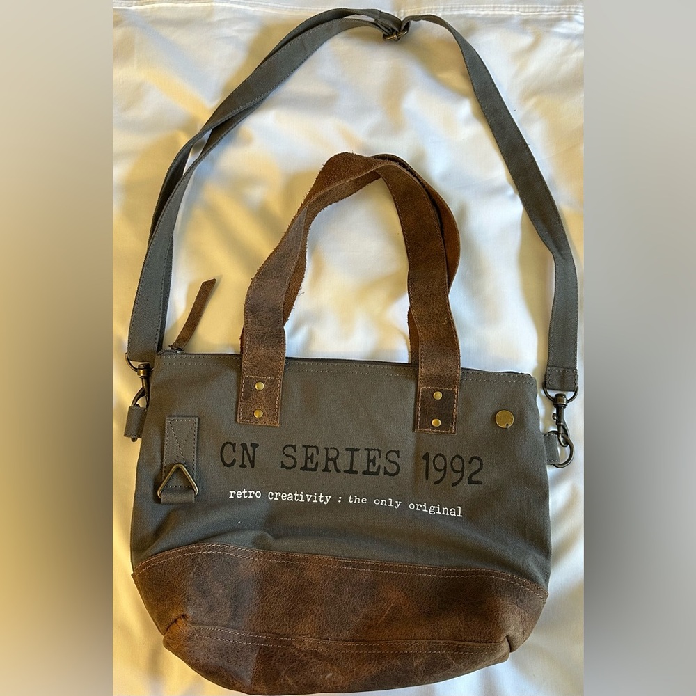 Casa Natura Khaki Green and Brown Bag Brand New